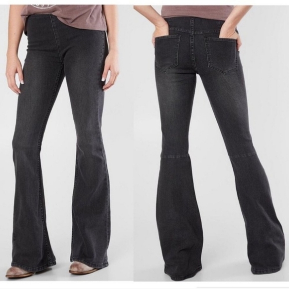 Newbury Kustom Mid Rise Flare Stretch Jeans Size M Size 10 - Picture 1 of 9